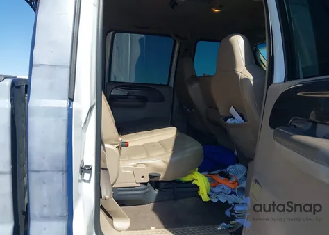 2004 Ford F-250 Lariat/Xl/Xlt z USA, uszkodzony, nr VIN 1FTNW21P34EA01602